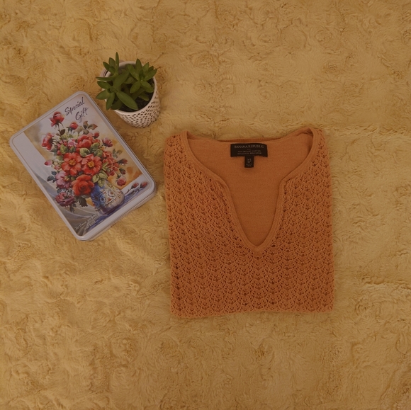 Banana Republic Thin Knit - Picture 2 of 4